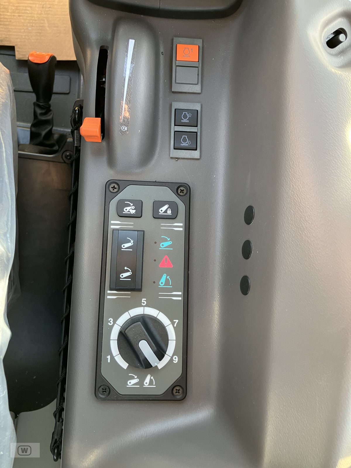 Traktor des Typs CLAAS Elios 320, Neumaschine in Zell an der Pram (Bild 24)