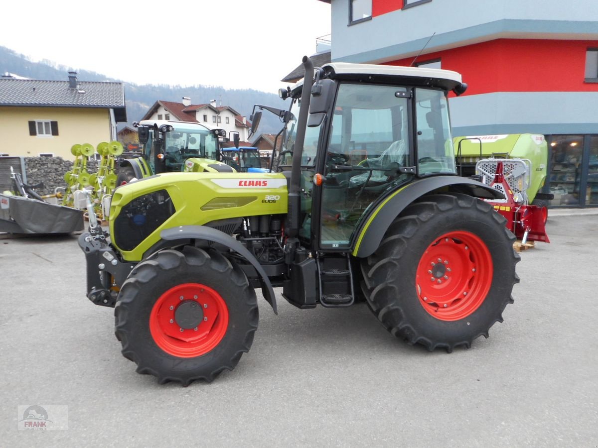 Traktor des Typs CLAAS Elios 320, Neumaschine in Bad Vigaun (Bild 8)