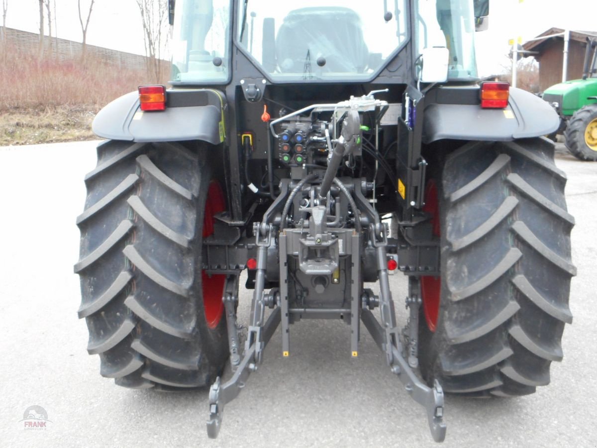 Traktor des Typs CLAAS Elios 320, Neumaschine in Bad Vigaun (Bild 7)