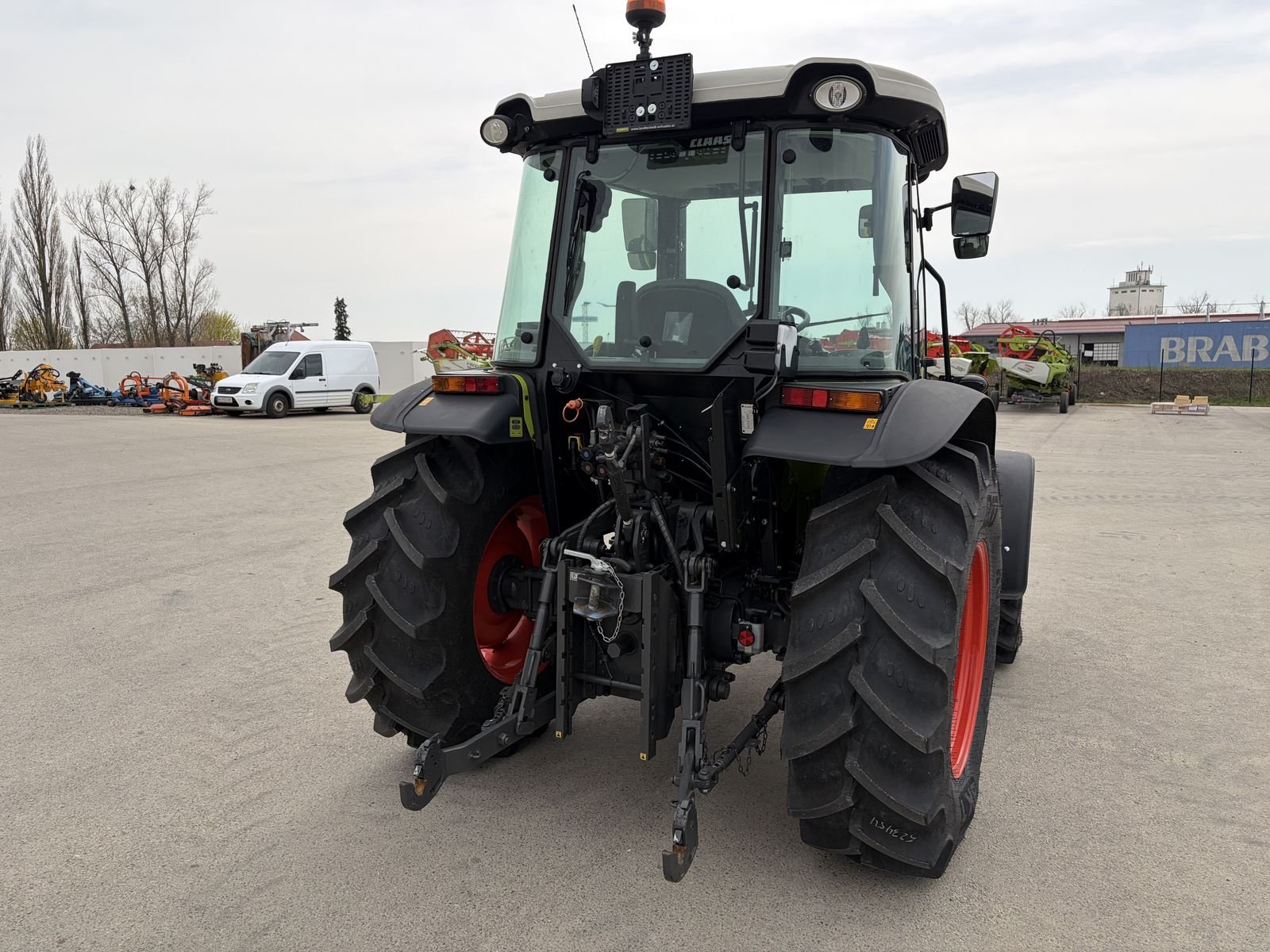 Traktor Türe ait CLAAS Elios 320, Vorführmaschine içinde Grund (resim 14)