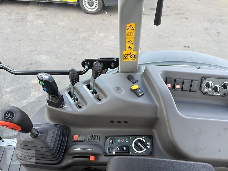 Traktor del tipo CLAAS ELIOS 330 Advanced Frontlader FL 60 E, Vorführmaschine en Rittersdorf (Imagen 12)