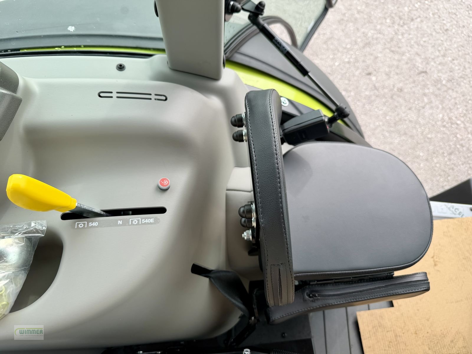 Traktor типа CLAAS ELIOS 3.85 COMFORT, Neumaschine в Kematen (Фотография 15)