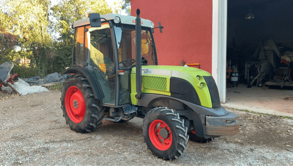 Traktor typu CLAAS NECTIS 247 VL 4 RM, Gebrauchtmaschine v SAINT ANDIOL (Obrázek 2)