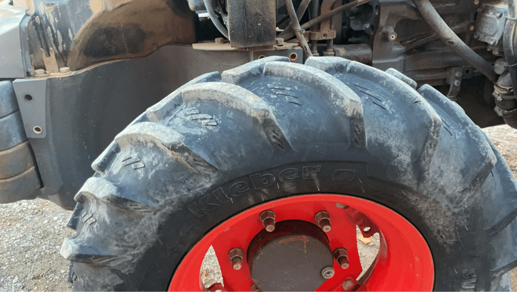 Traktor typu CLAAS NECTIS 247 VL 4 RM, Gebrauchtmaschine v SAINT ANDIOL (Obrázek 9)