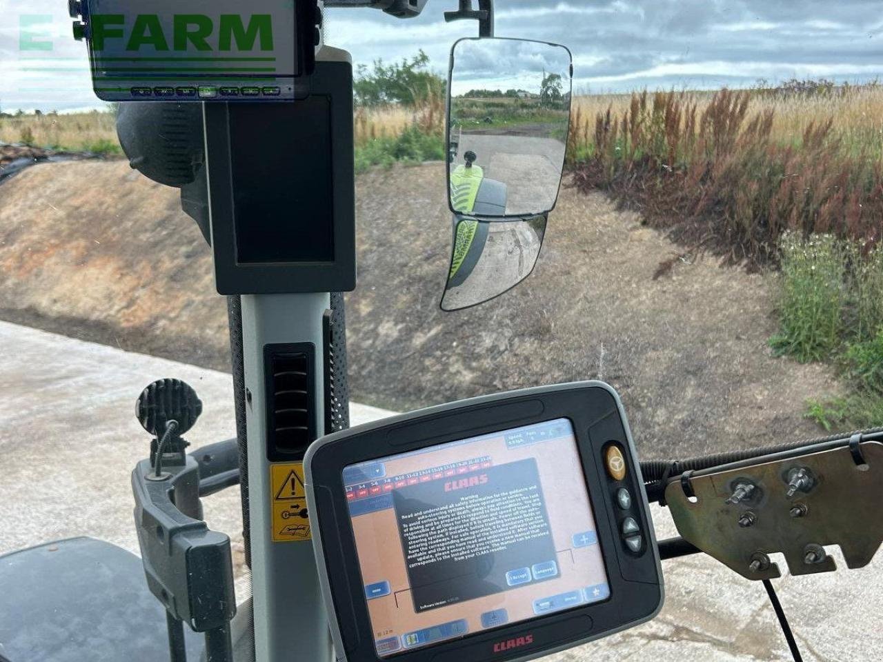 Traktor του τύπου CLAAS NEW ARION 650, Gebrauchtmaschine σε ALNWICK (Φωτογραφία 5)