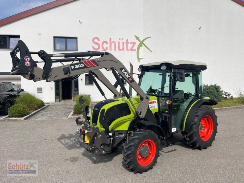 Traktor del tipo CLAAS Nexos 210, neuwertig, mit Frontlader und Frontzapfwelle, 236 Betriebsstunden, Gebrauchtmaschine In Schierling (Immagine 1)