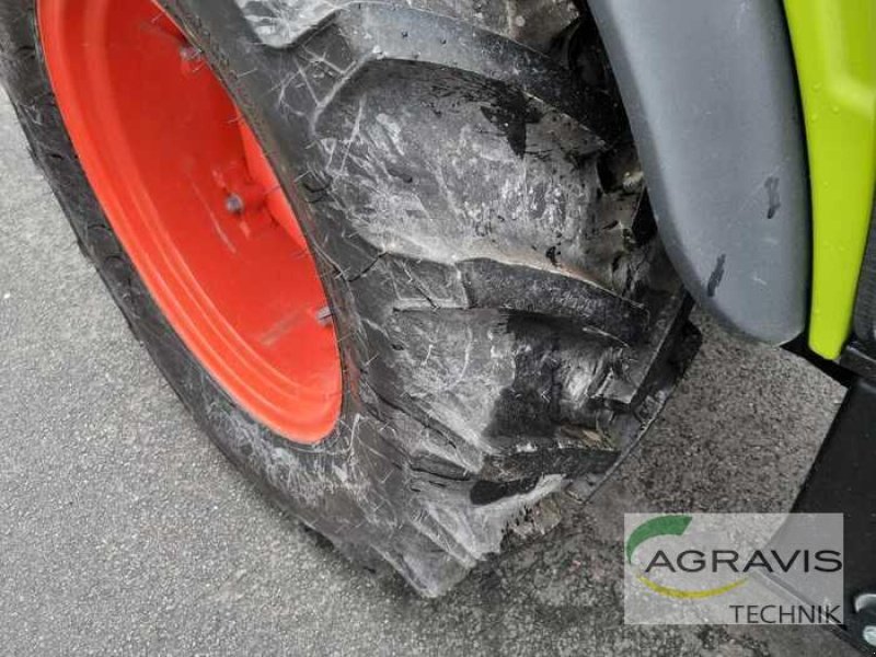 Traktor typu CLAAS NEXOS 220 M CLASSIC, Neumaschine v Lage (Obrázek 11)