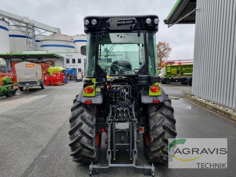 Traktor typu CLAAS NEXOS 220 M CLASSIC, Neumaschine v Lage (Obrázek 3)