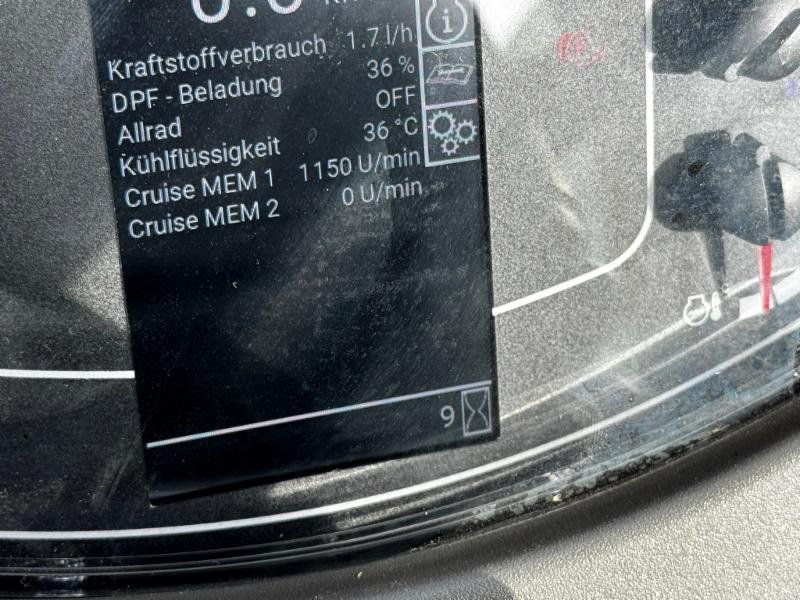 Traktor van het type CLAAS NEXOS 220 S, Gebrauchtmaschine in Hockenheim (Foto 14)