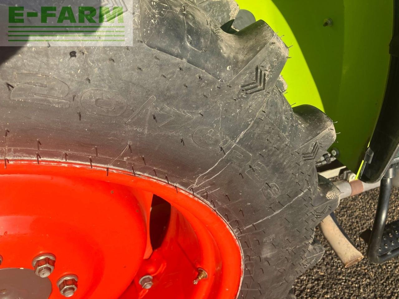 Traktor типа CLAAS nexos 220 ve cabine 4rm, Gebrauchtmaschine в ST ANDIOL (Фотография 7)