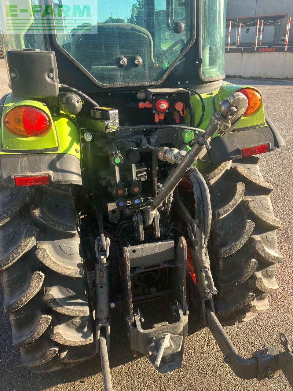 Traktor типа CLAAS nexos 220 ve cabine 4rm, Gebrauchtmaschine в ST ANDIOL (Фотография 9)