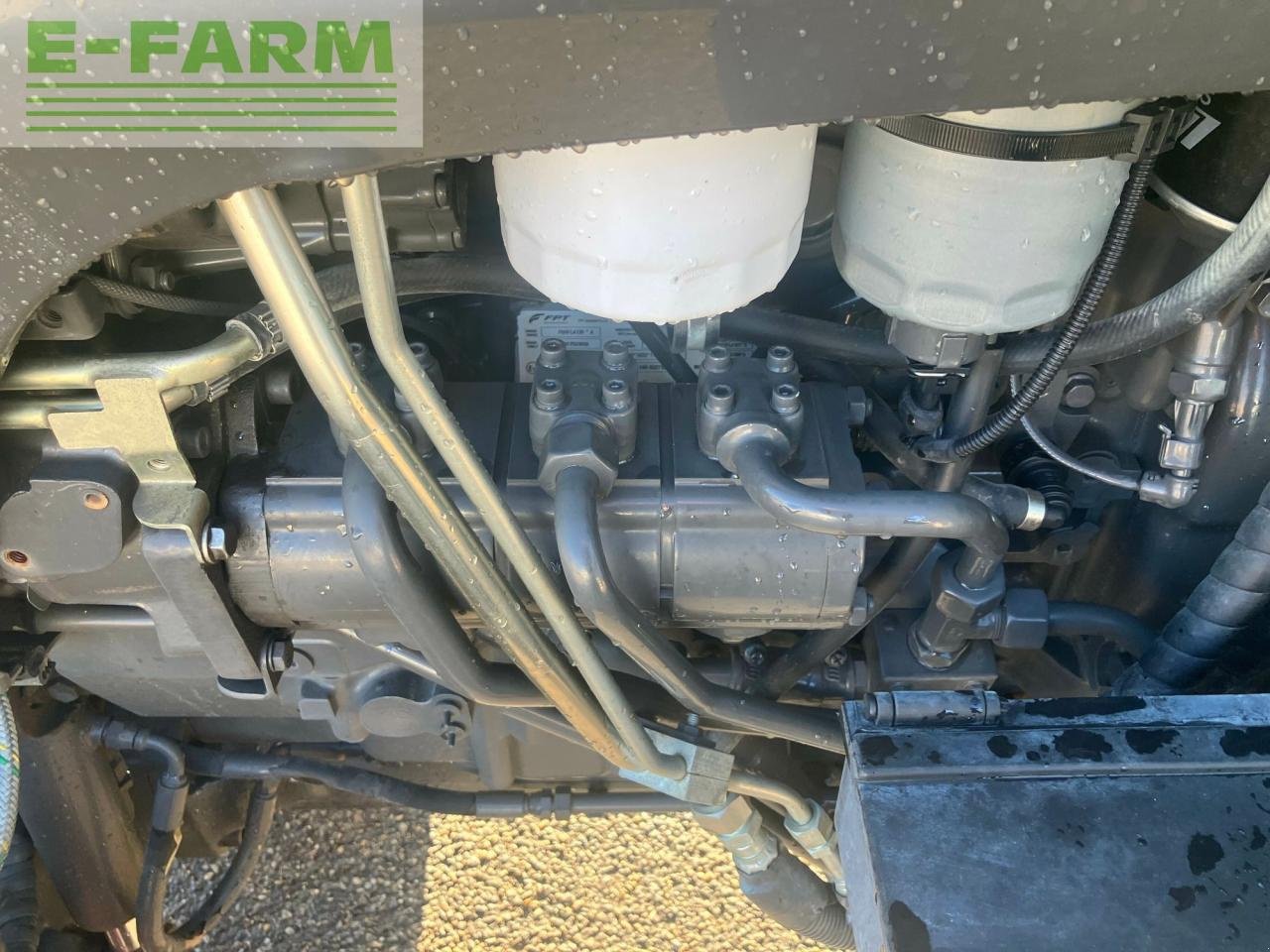 Traktor типа CLAAS nexos 220 ve cabine 4rm, Gebrauchtmaschine в ST ANDIOL (Фотография 13)