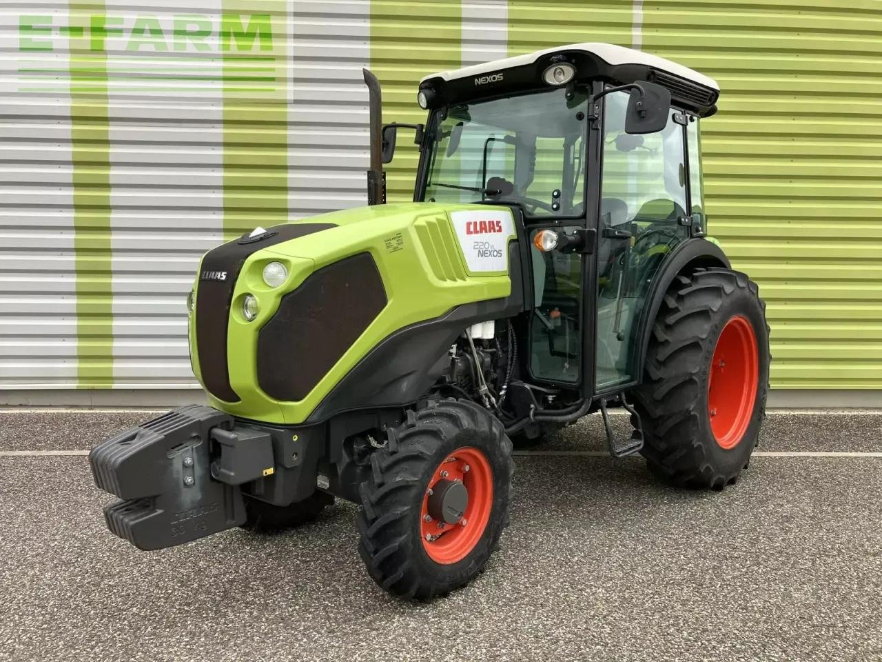 Traktor za tip CLAAS nexos 220 vl VL, Gebrauchtmaschine u AILLAS (33 - GIRONDE) (Slika 1)