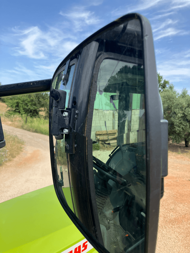 Traktor des Typs CLAAS NEXOS 230 M LS+, Gebrauchtmaschine in SAINT ANDIOL (Bild 10)