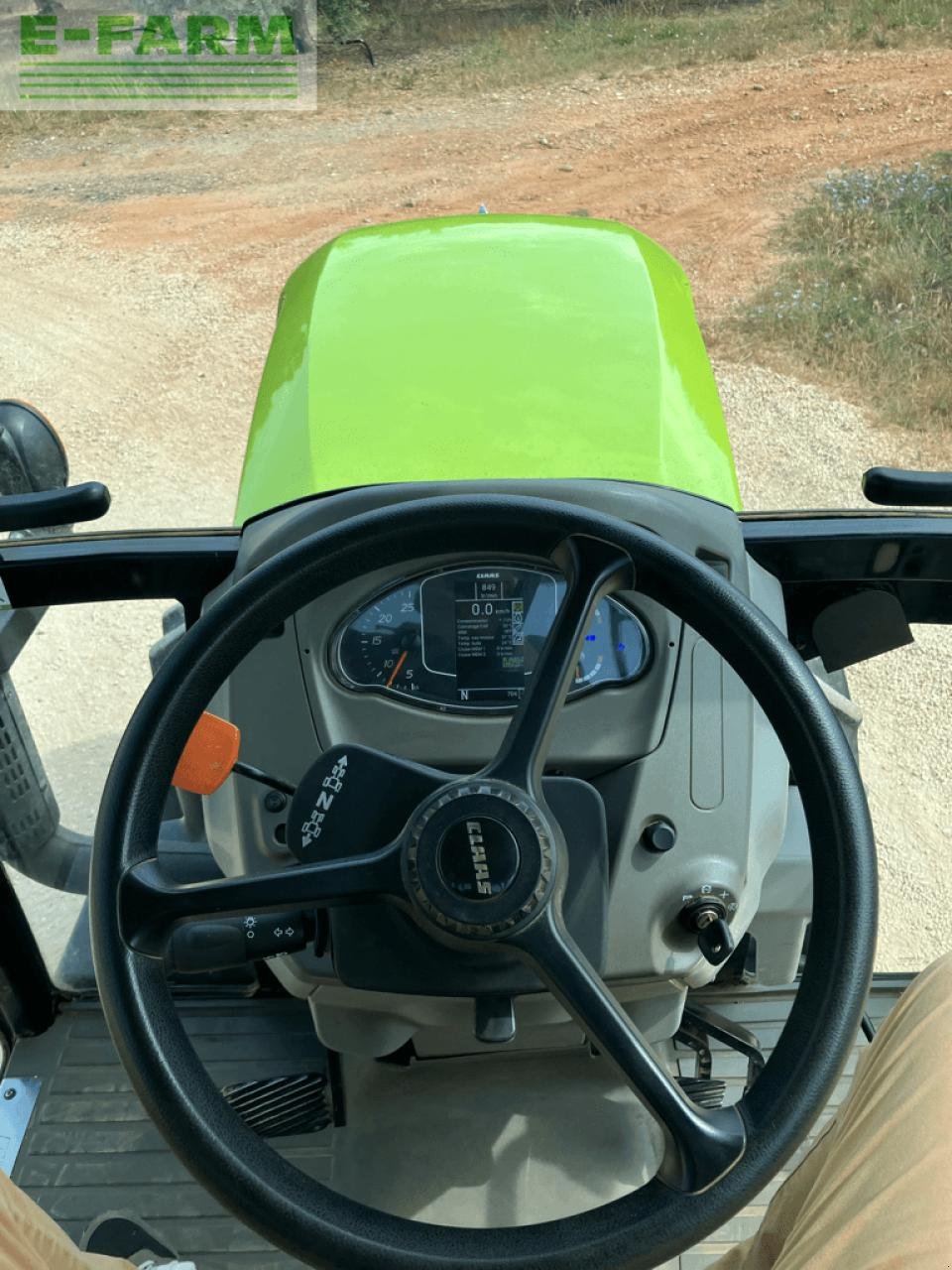 Traktor typu CLAAS nexos 230 m, Gebrauchtmaschine v ST ANDIOL (Obrázek 7)