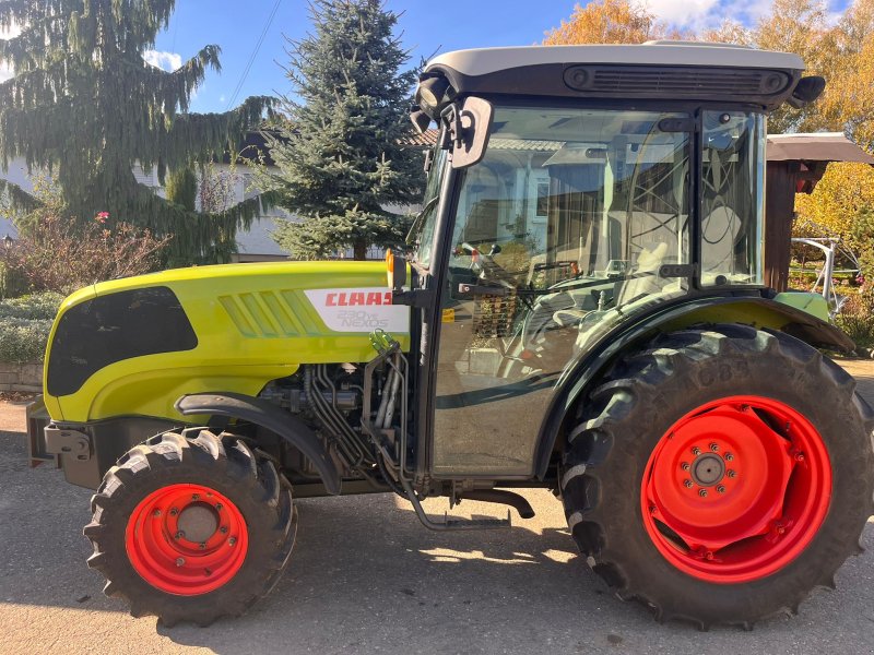 Traktor типа CLAAS Nexos 230 VE schmalspur, Gebrauchtmaschine в Langenau (Фотография 1)