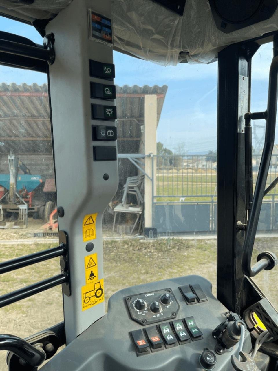 Traktor tipa CLAAS nexos 230 ve, Gebrauchtmaschine u ST ANDIOL (Slika 10)