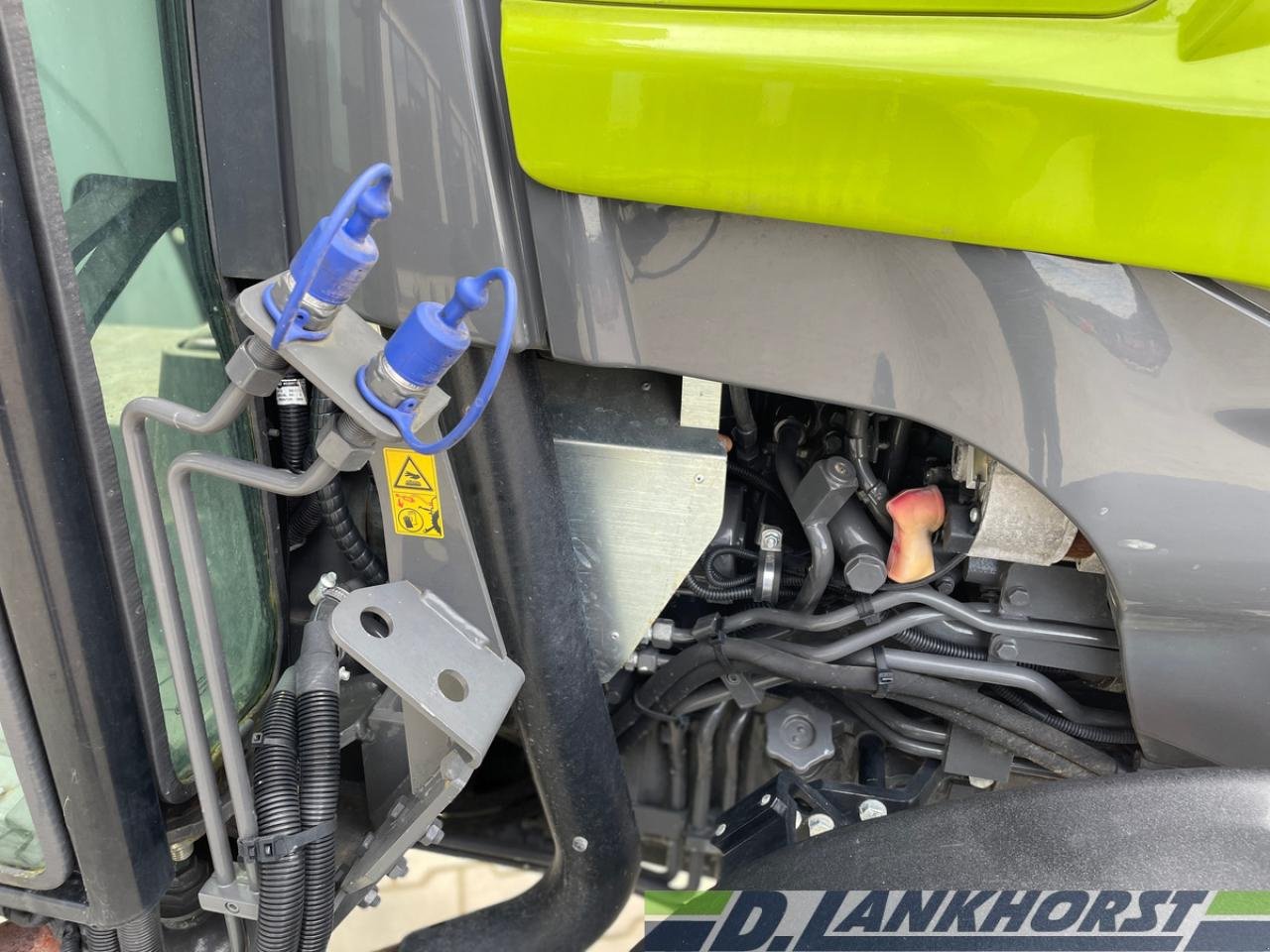 Traktor des Typs CLAAS Nexos 230 VE, Gebrauchtmaschine in Neuenhaus (Bild 12)