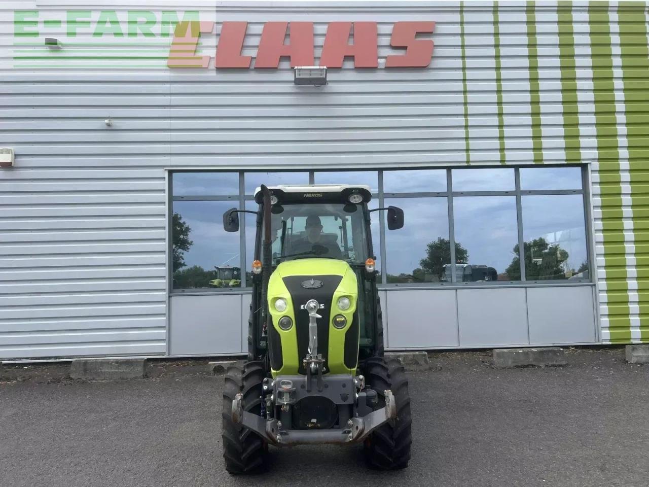 Traktor des Typs CLAAS nexos 230 vl VL, Gebrauchtmaschine in SAULZET (Bild 2)