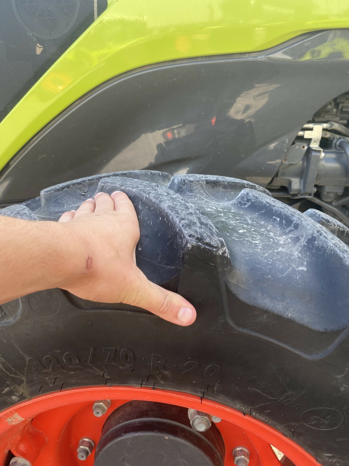 Traktor tipa CLAAS NEXOS 240 F ARCEAU 4RM, Gebrauchtmaschine u SAINT ANDIOL (Slika 11)