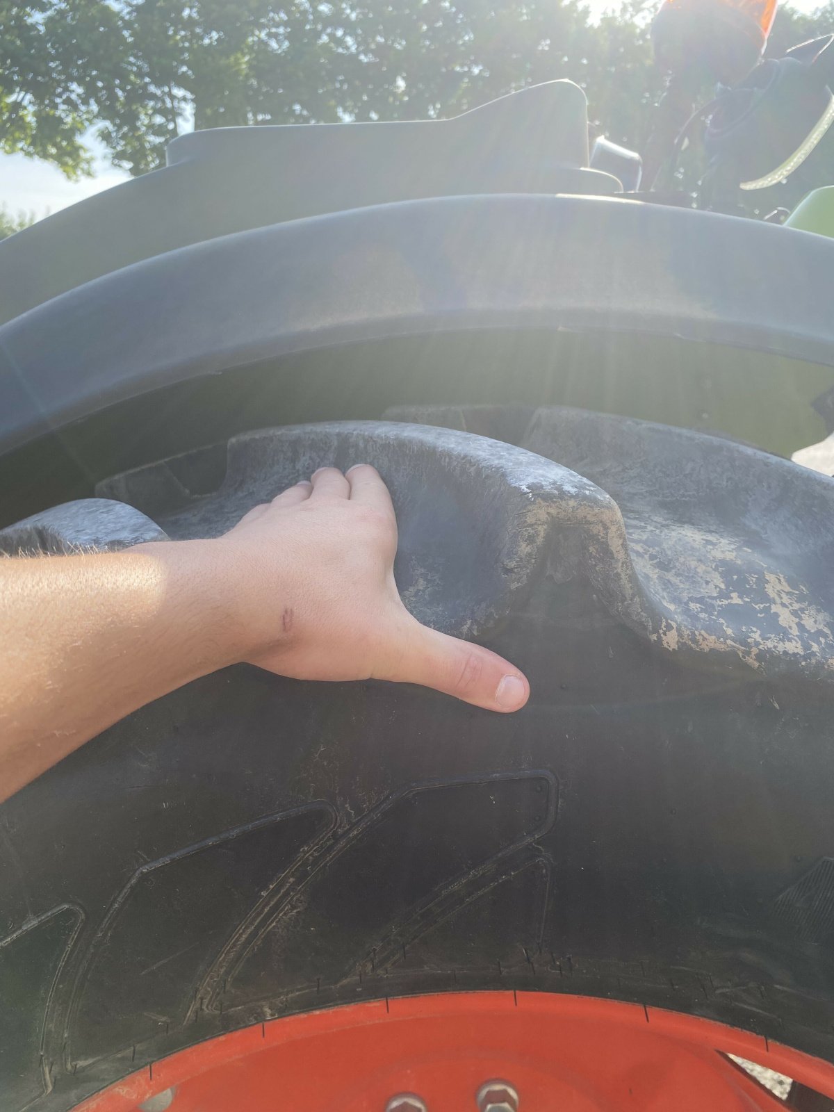 Traktor tipa CLAAS NEXOS 240 F ARCEAU 4RM, Gebrauchtmaschine u SAINT ANDIOL (Slika 9)