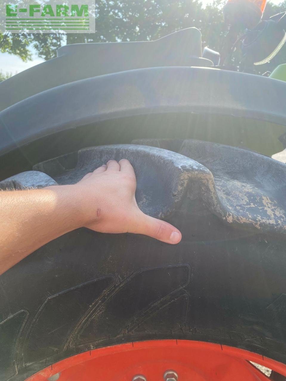 Traktor του τύπου CLAAS nexos 240 f arceau F, Gebrauchtmaschine σε ST ANDIOL (Φωτογραφία 9)