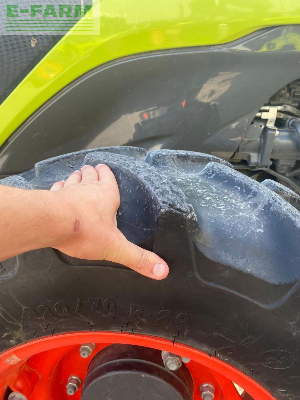 Traktor του τύπου CLAAS nexos 240 f arceau F, Gebrauchtmaschine σε ST ANDIOL (Φωτογραφία 11)