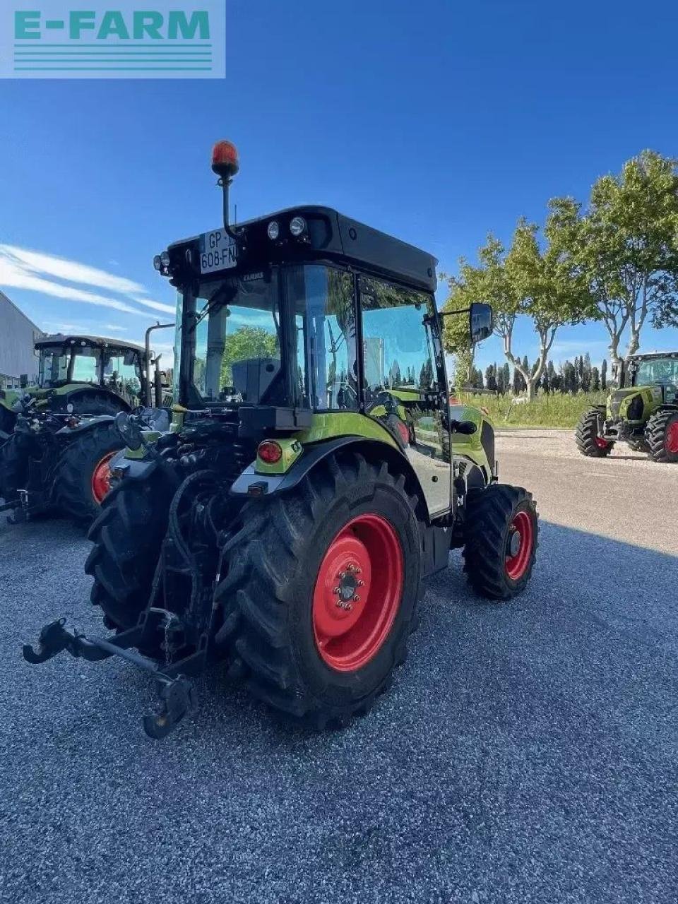 Traktor typu CLAAS nexos 240 l cabine tradition, Gebrauchtmaschine v ST ANDIOL (Obrázek 3)