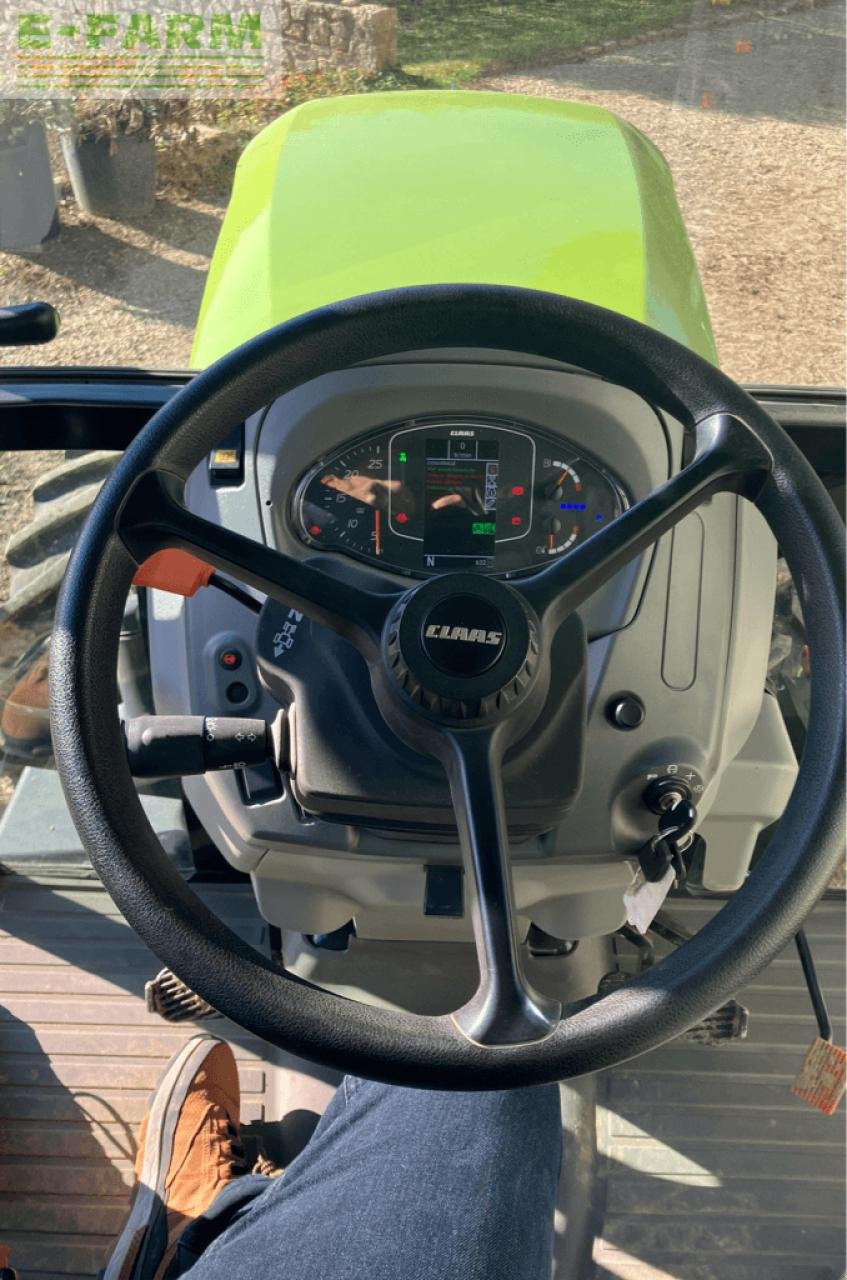 Traktor типа CLAAS nexos 240 l cabine, Gebrauchtmaschine в ST ANDIOL (Фотография 3)