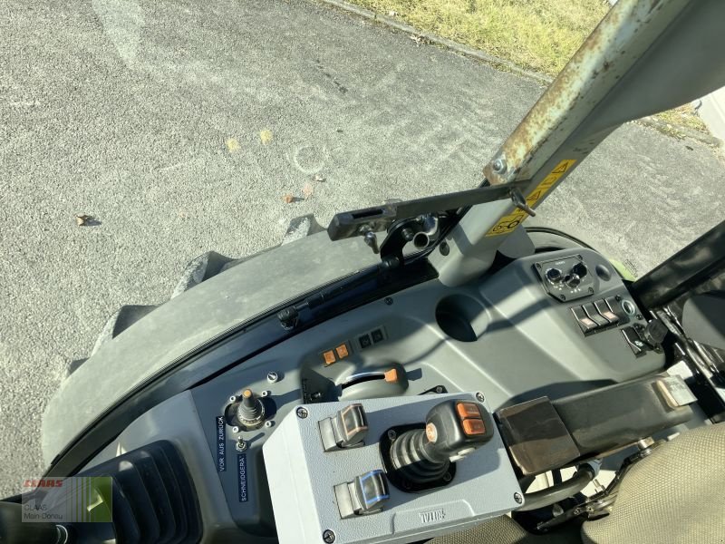 Traktor типа CLAAS NEXOS 240 L KABINE  ADVANCED, Neumaschine в Fladungen (Фотография 19)