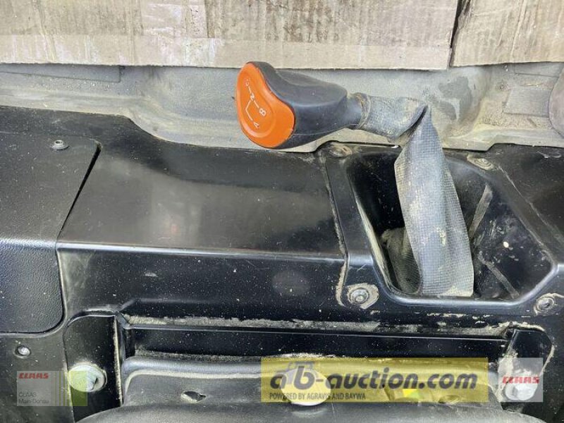 Traktor des Typs CLAAS NEXOS 240 L KABINE  ADVANCED, Gebrauchtmaschine in Wassertrüdingen (Bild 15)