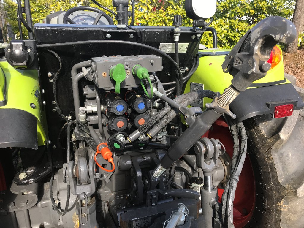 Traktor typu CLAAS Nexos 240 LD, Gebrauchtmaschine v MORLHON LE HAUT (Obrázek 9)