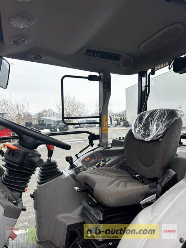 Traktor типа CLAAS NEXOS 240 M ADVANCED VF, Vorführmaschine в Wassertrüdingen (Фотография 3)