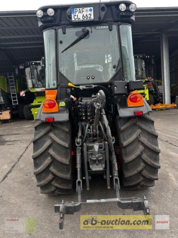 Traktor of the type CLAAS NEXOS 240 M ADVANCED VF, Vorführmaschine in Wassertrüdingen (Picture 4)