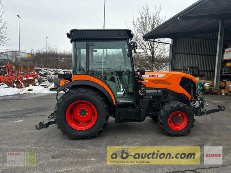 Traktor typu CLAAS NEXOS 240 M ADVANCED VF, Vorführmaschine v Wassertrüdingen (Obrázek 1)