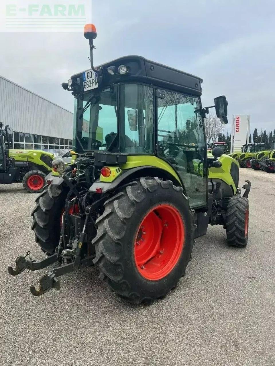 Traktor типа CLAAS nexos 240 m tradition, Gebrauchtmaschine в ST ANDIOL (Фотография 4)