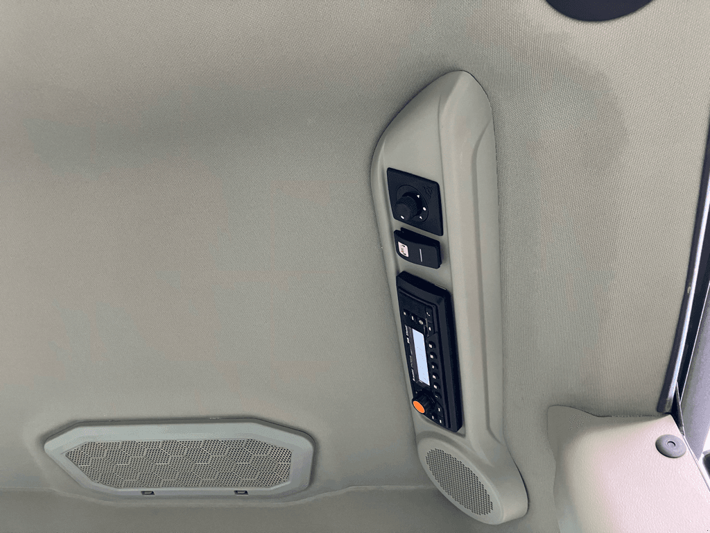 Traktor des Typs CLAAS NEXOS 240 M TRADITION, Gebrauchtmaschine in SAINT ANDIOL (Bild 8)