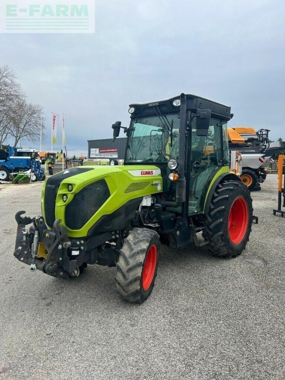 Traktor типа CLAAS nexos 240 m, Gebrauchtmaschine в ST ANDIOL (Фотография 2)
