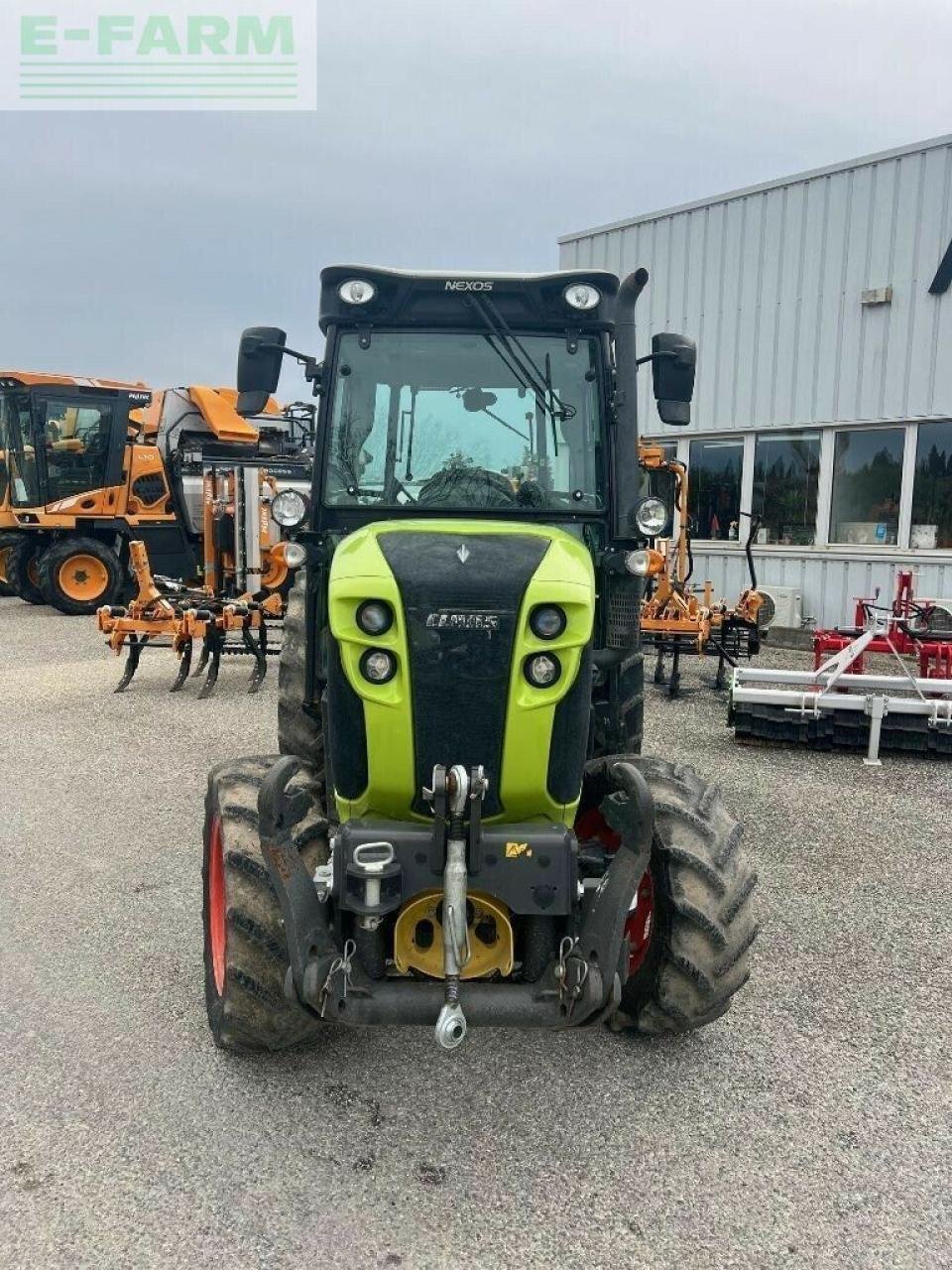 Traktor типа CLAAS nexos 240 m, Gebrauchtmaschine в ST ANDIOL (Фотография 5)