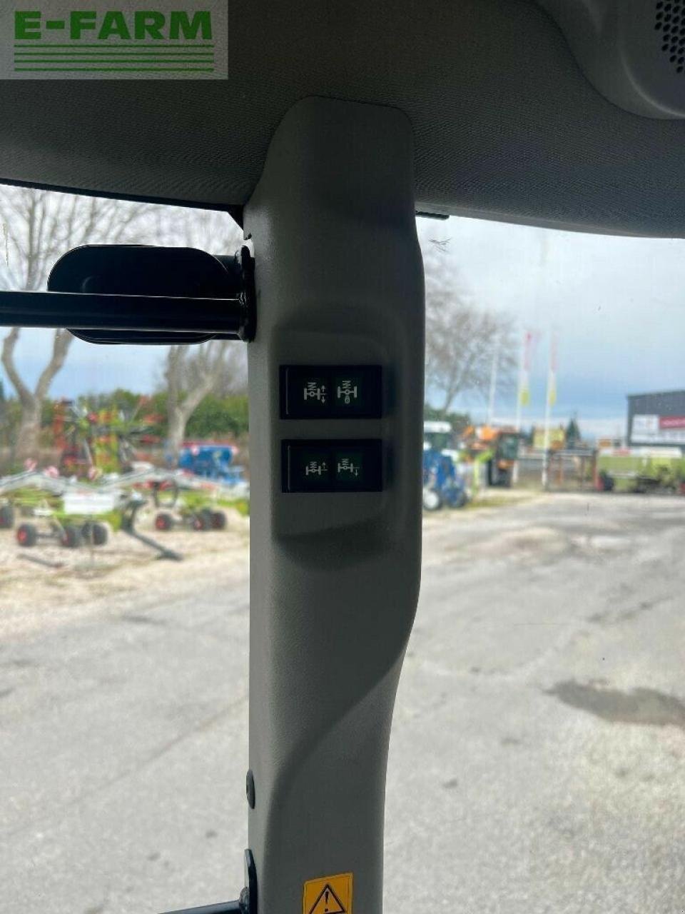 Traktor типа CLAAS nexos 240 m, Gebrauchtmaschine в ST ANDIOL (Фотография 18)