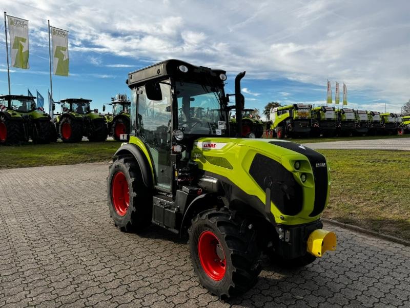 Traktor Türe ait CLAAS NEXOS 240 S, Gebrauchtmaschine içinde Hockenheim (resim 9)