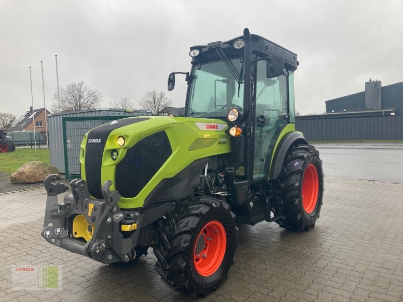 Traktor des Typs CLAAS NEXOS 240 S, Neumaschine in Alveslohe (Bild 5)