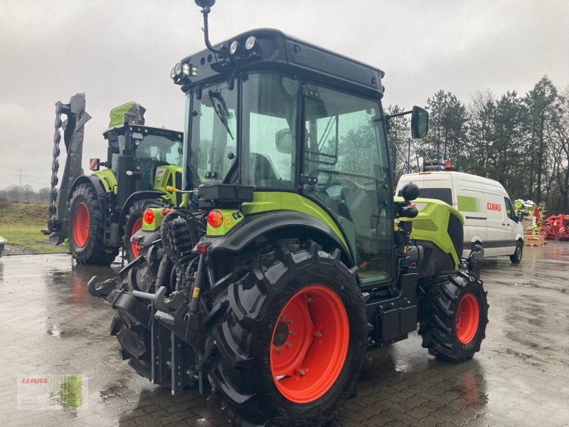 Traktor des Typs CLAAS NEXOS 240 S, Neumaschine in Alveslohe (Bild 9)
