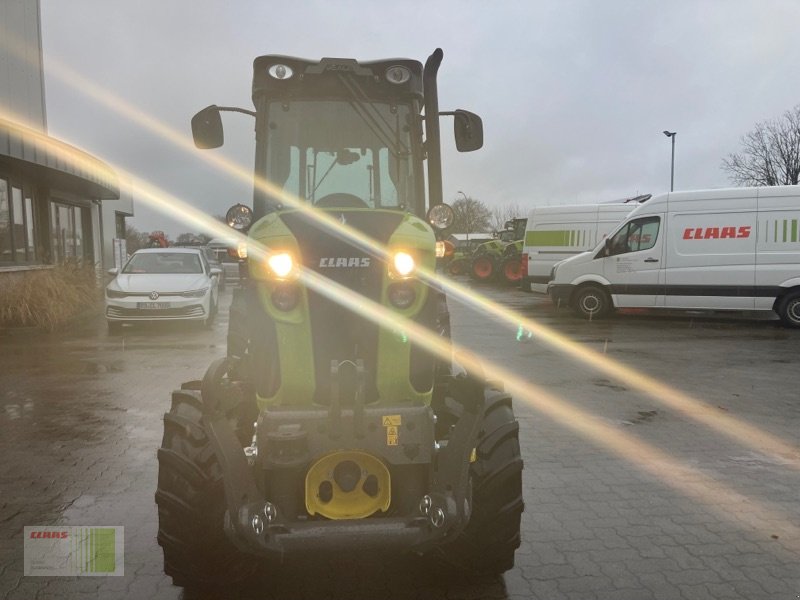 Traktor des Typs CLAAS NEXOS 240 S, Neumaschine in Alveslohe (Bild 11)