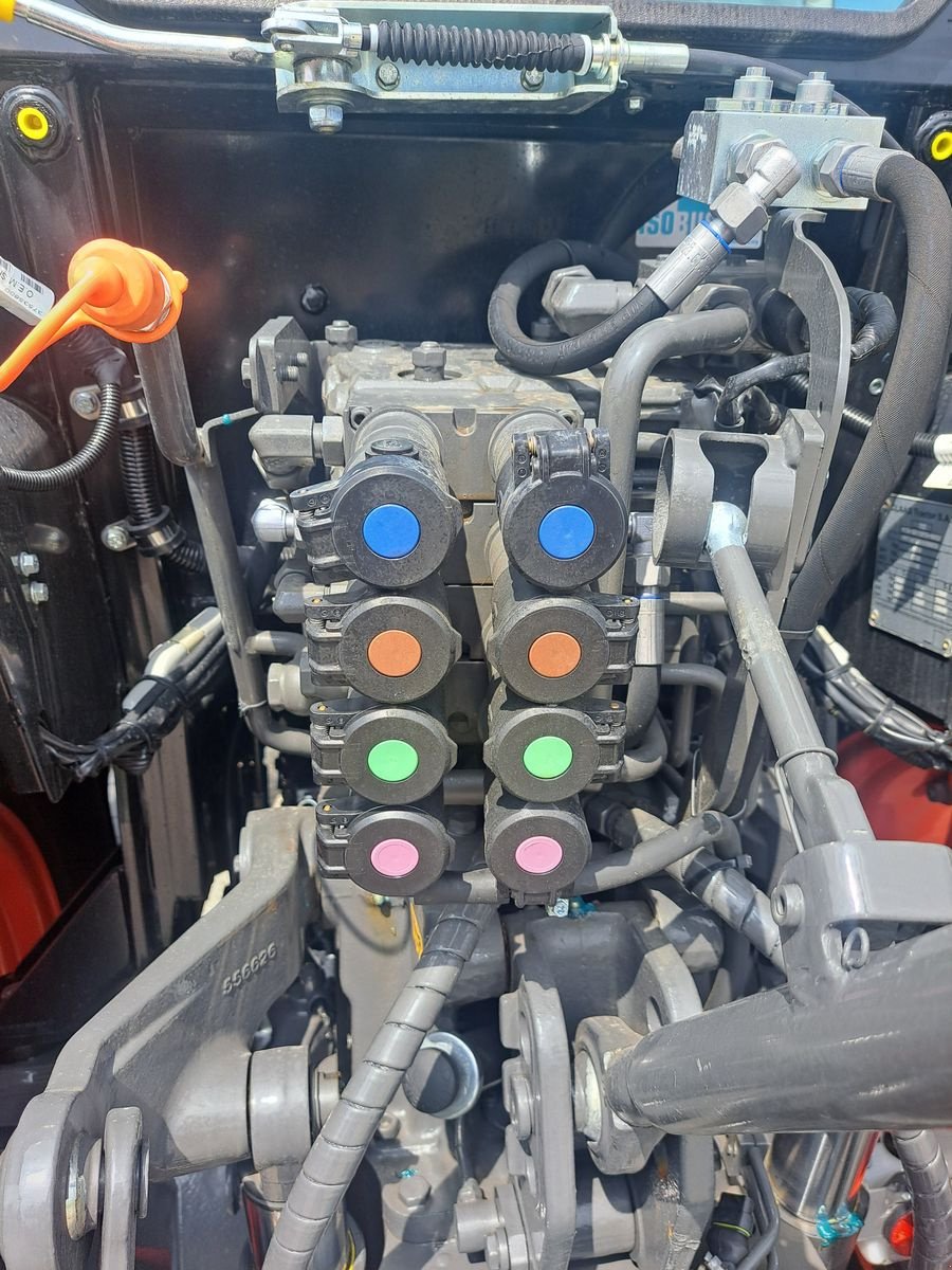 Traktor от тип CLAAS Nexos 240 XL, Neumaschine в Pischelsdorf am Engelbach (Снимка 7)