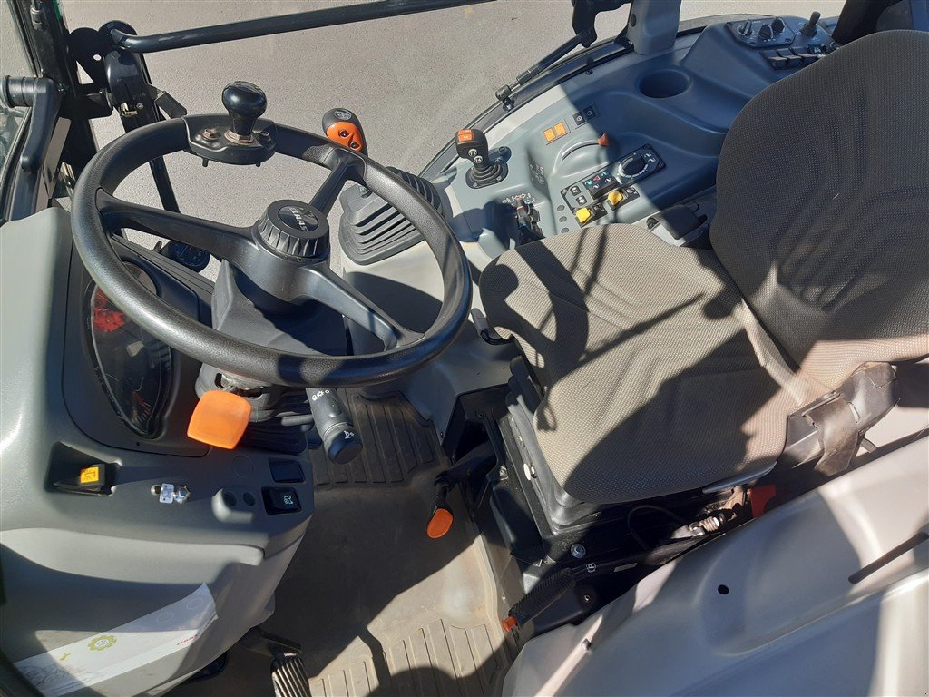 Traktor του τύπου CLAAS Nexos 260 M, Gebrauchtmaschine σε Grimma (Φωτογραφία 9)