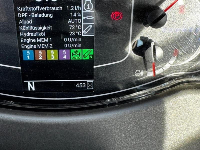 Traktor от тип CLAAS NEXOS 260 M, Gebrauchtmaschine в Hockenheim (Снимка 14)