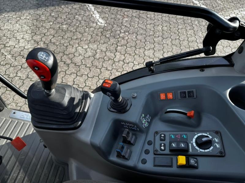 Traktor от тип CLAAS NEXOS 260 M, Gebrauchtmaschine в Hockenheim (Снимка 13)