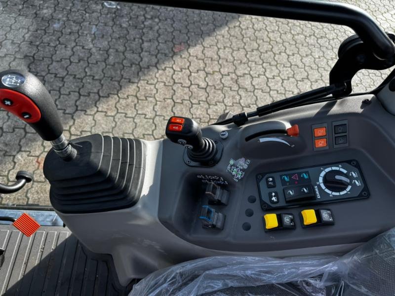 Traktor типа CLAAS NEXOS 260 S, Gebrauchtmaschine в Hockenheim (Фотография 12)