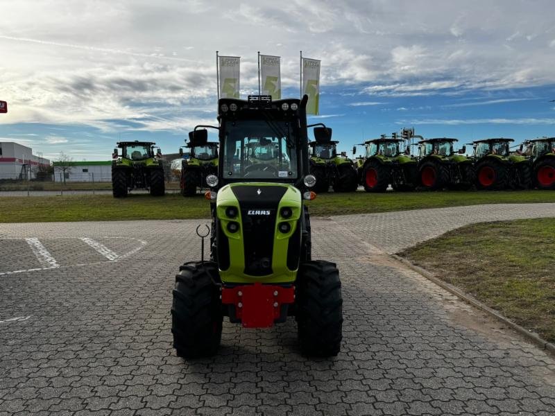 Traktor от тип CLAAS NEXOS 260 S, Gebrauchtmaschine в Hockenheim (Снимка 10)